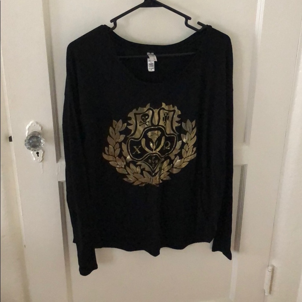 Custom Chi Omega flows black top size medium